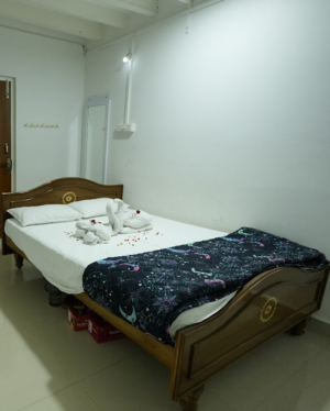 Single Bed Room